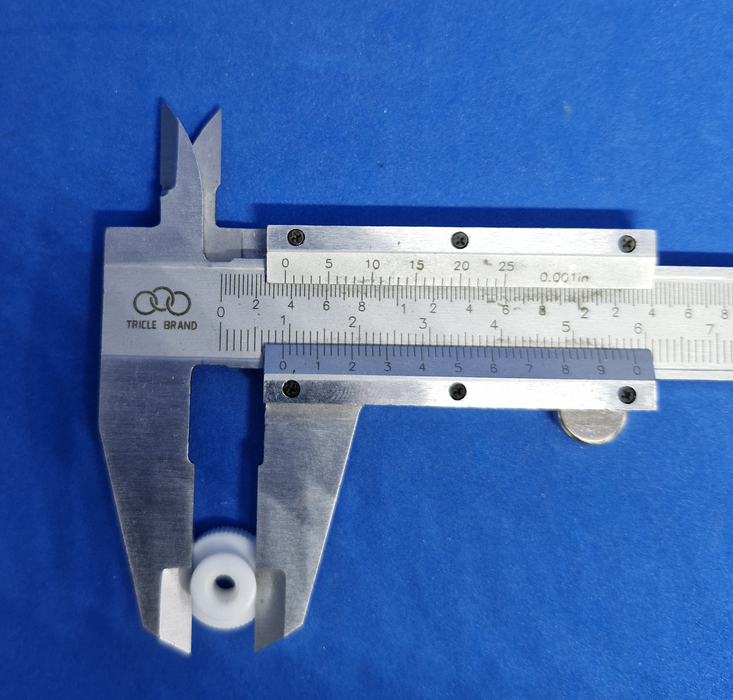 Suction Cup Transparent with Screw Cap SUC4