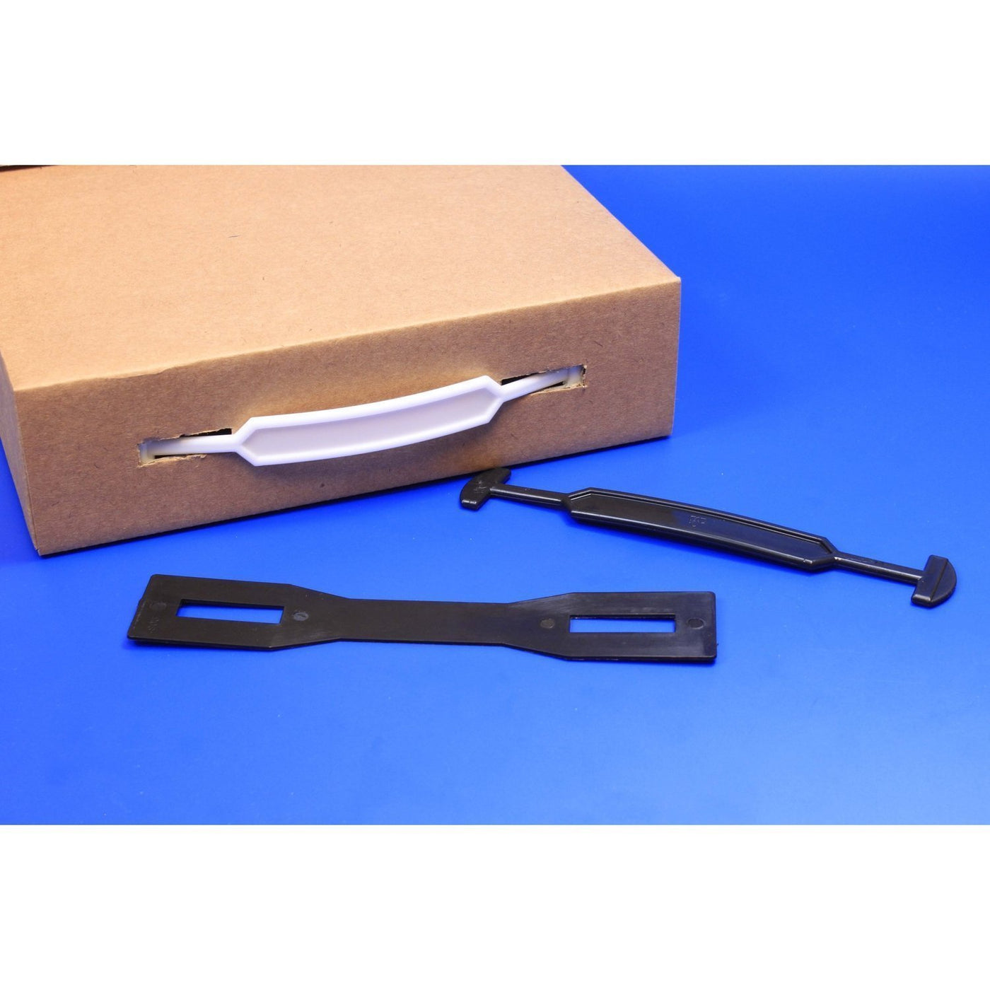 Plastic Handle with Reinforcing Back Plate for Cardboard Boxes — Hang