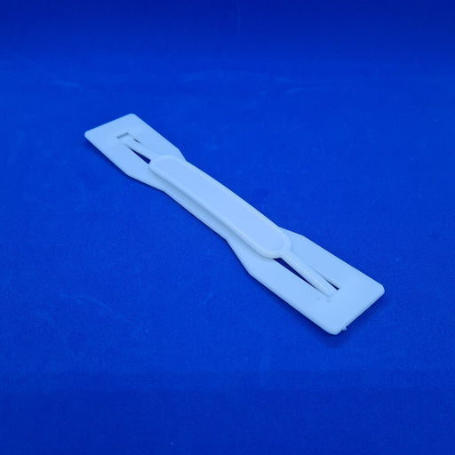 Plastic Handle with Reinforcing Plate for Cardboard Boxes