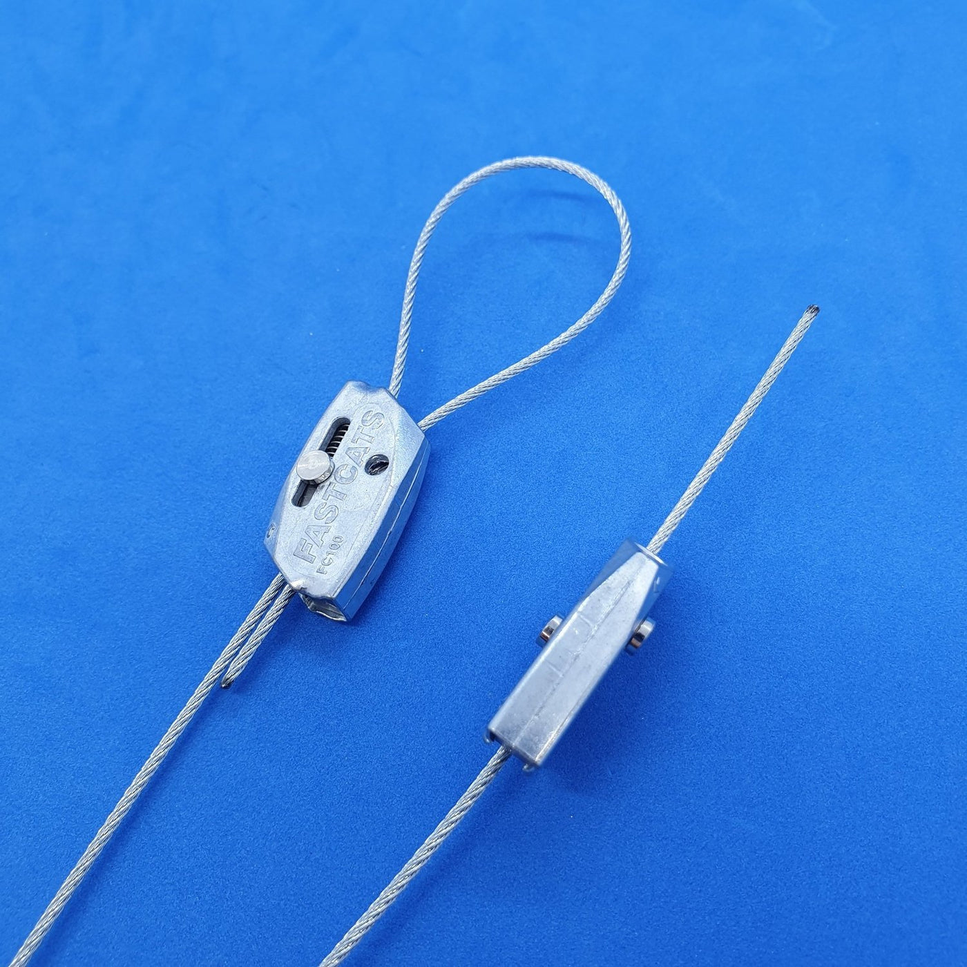 Steel Wire Hanging Kit - 50 Meters + 30 Adjustable Gripper Fasteners ...